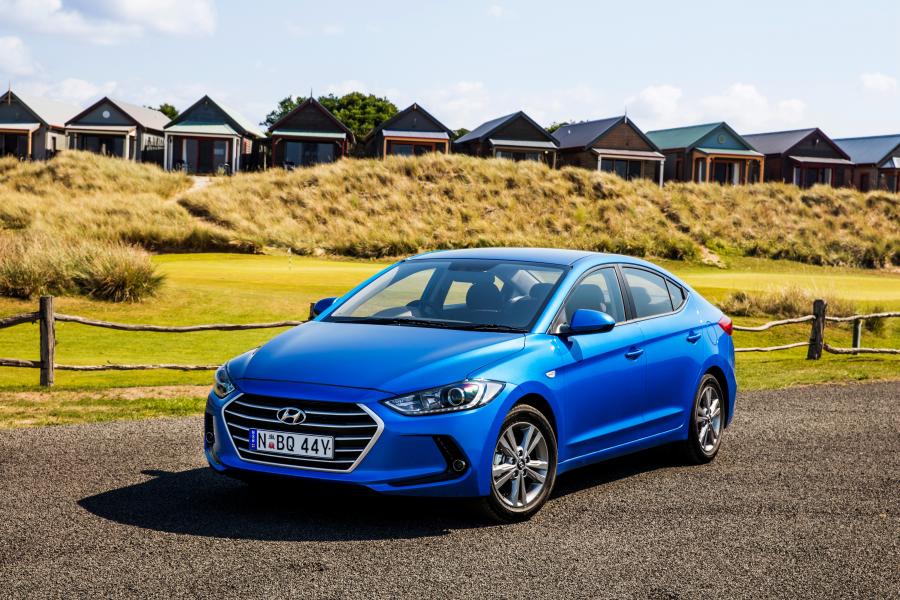  Hyundai Elantra 2016 года  (AU) (фото 14 из 28)